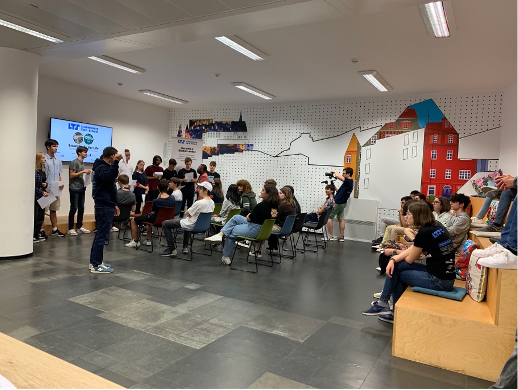 Day 1: Project selection during the LTS FinTech & AI4Finance Hackathon